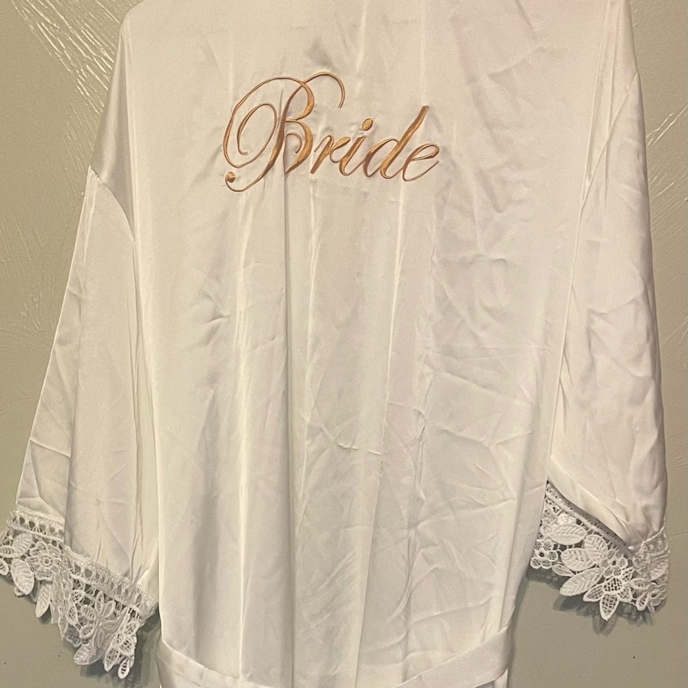 Bridal White Lace Trim Robe